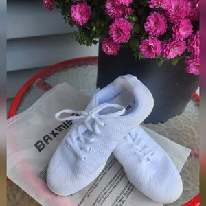 Youth Cheer/Dance Sneakers